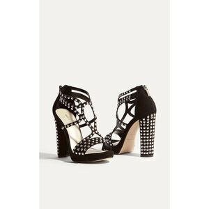 Karen Millen Block Heel Black Studded Platform Sandal Size US 7 EU 38